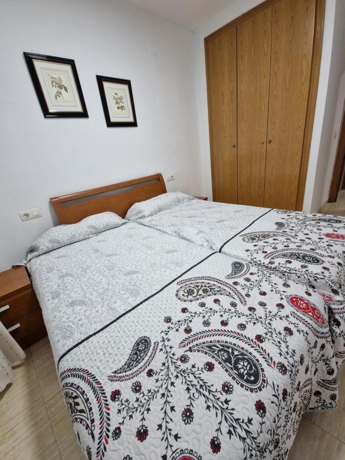 Schoene Ferienwohnung Ca. 350M Vom Strand Entfernt Oropesa del Mar Zewnętrze zdjęcie
